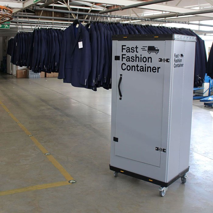 Fast-Fashion-Container 4